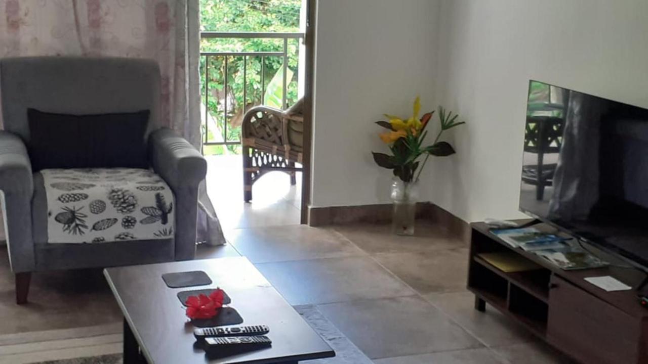 Riverside Mount Simpson Upper Beau Vallon  Exterior photo